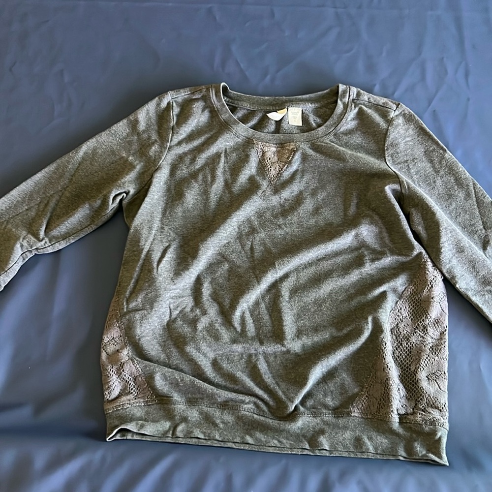 Sweatshirt